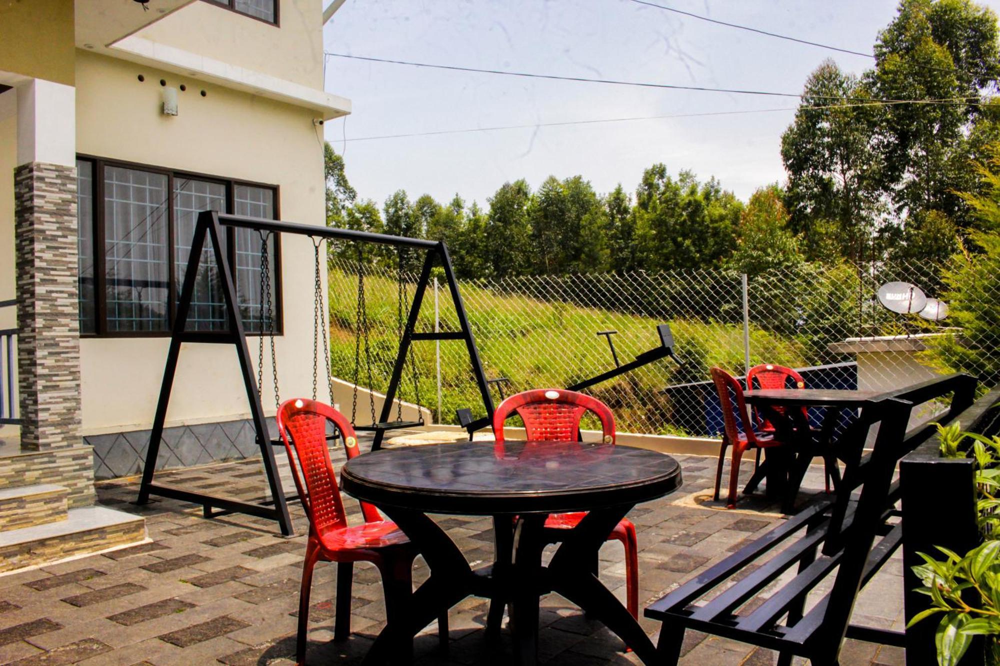 Blue Lake Kanthalloor Exterior foto